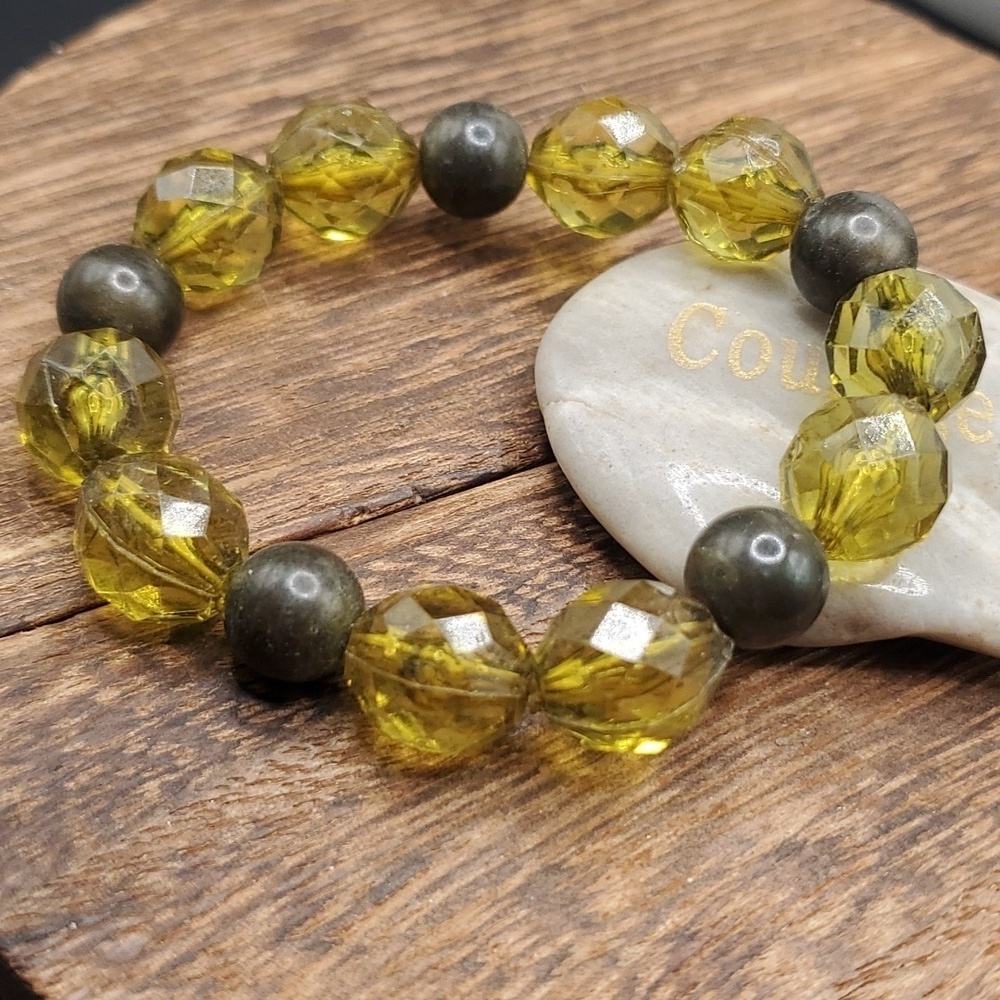 B2815 lantern crystal faceted bracelet